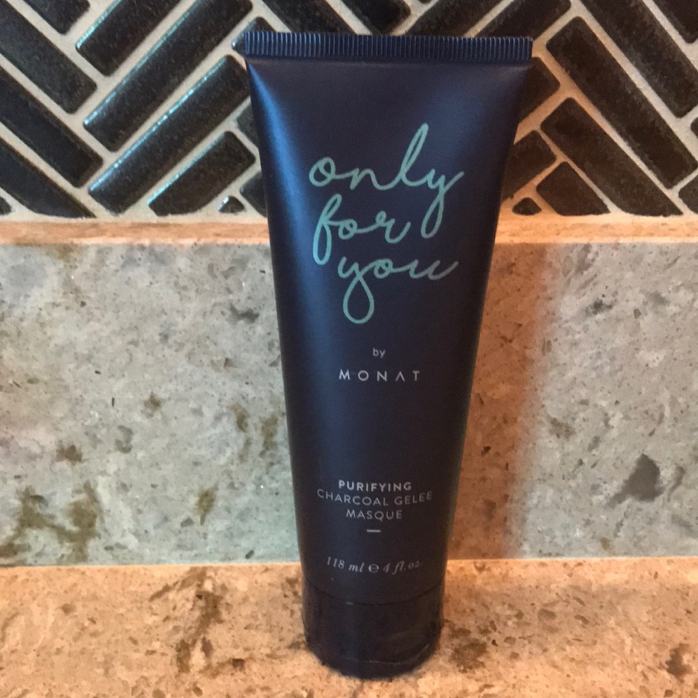 Monat Purifying Charcoal Gelee Masque